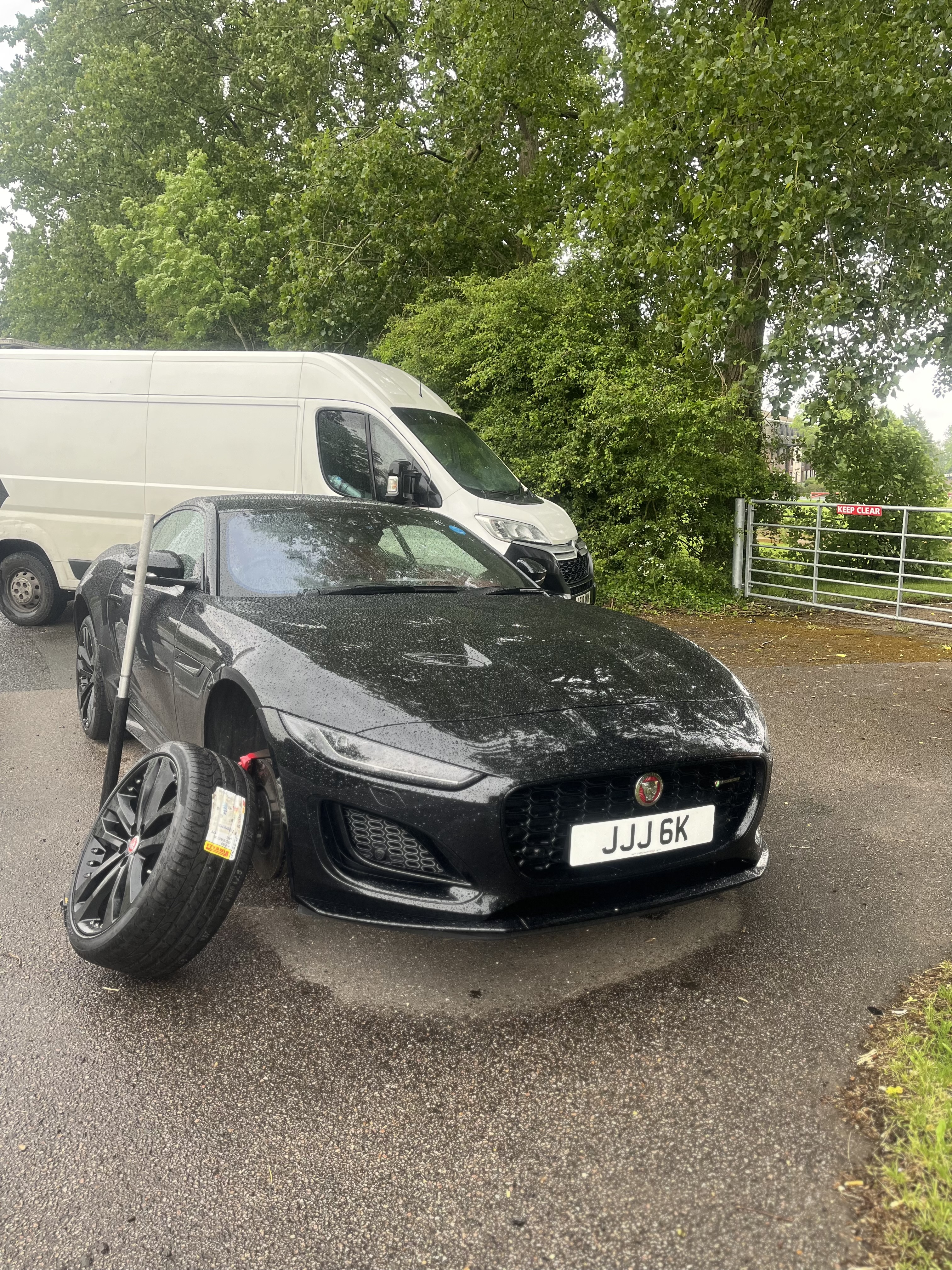 Fitting Jaguar F-Type
