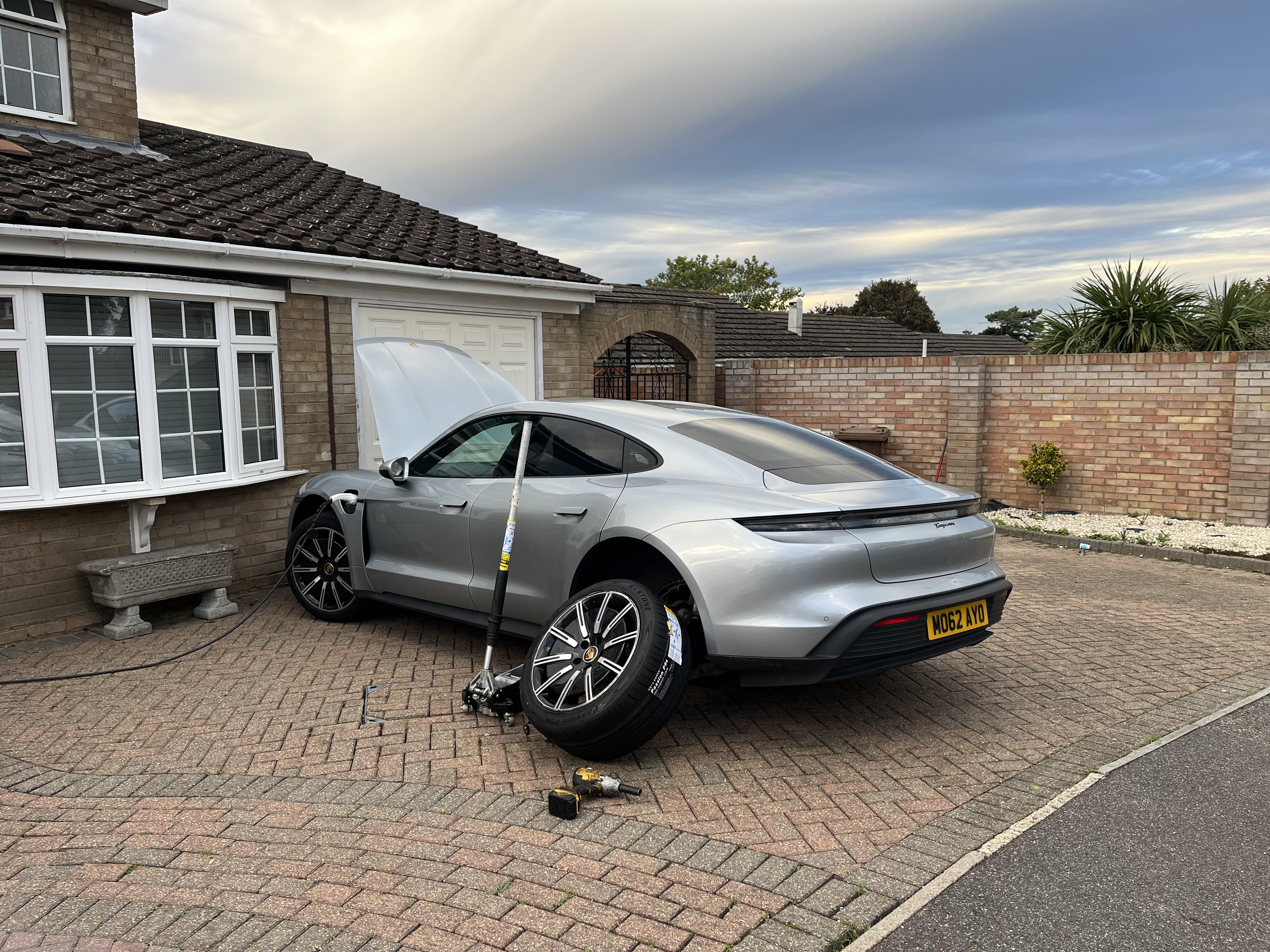 Fitting Porsche Taycan